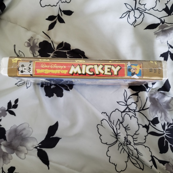 Disney Mickey VHS Treasured Moment New - Picture 3 of 5